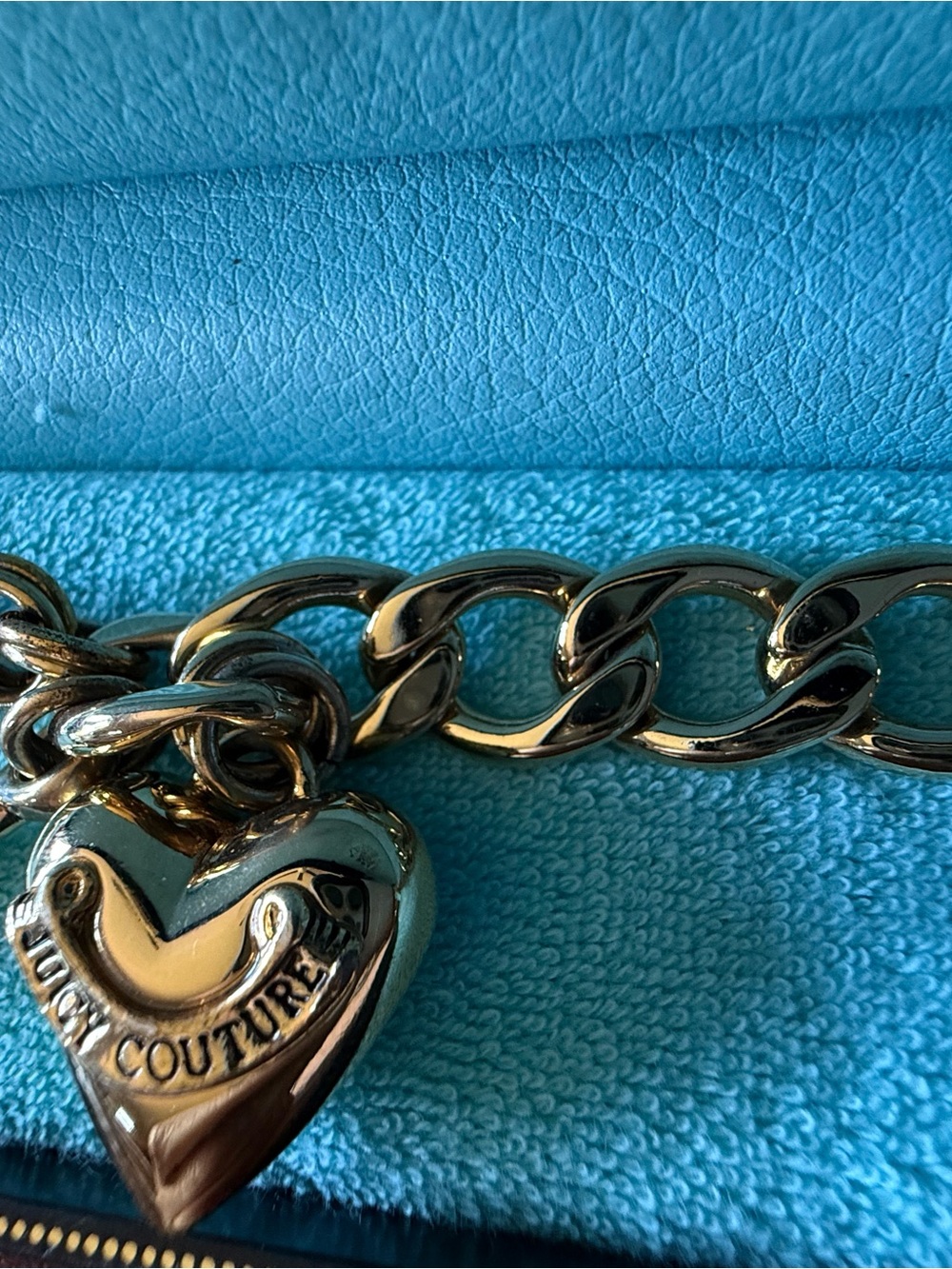 Juicy Couture Gold Heart Charm Link Bracelet